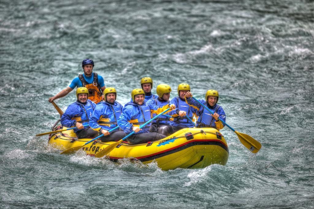 Top Rafting Center 博维茨 外观 照片
